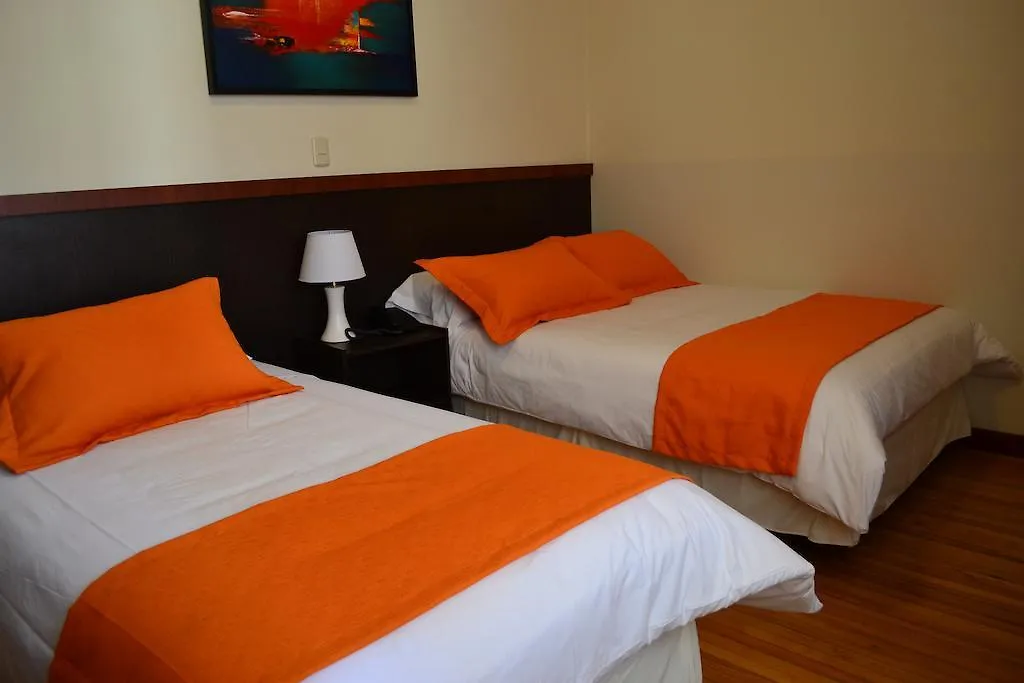 Hostal Casa De Lidice Bed & Breakfast Cuenca Ecuador