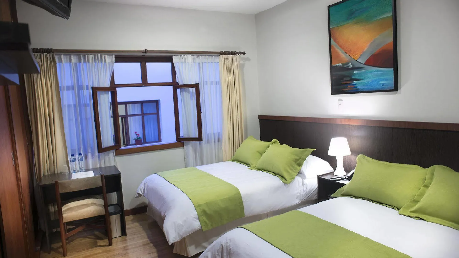 Hostal Casa De Lidice Bed & Breakfast Cuenca Ecuador