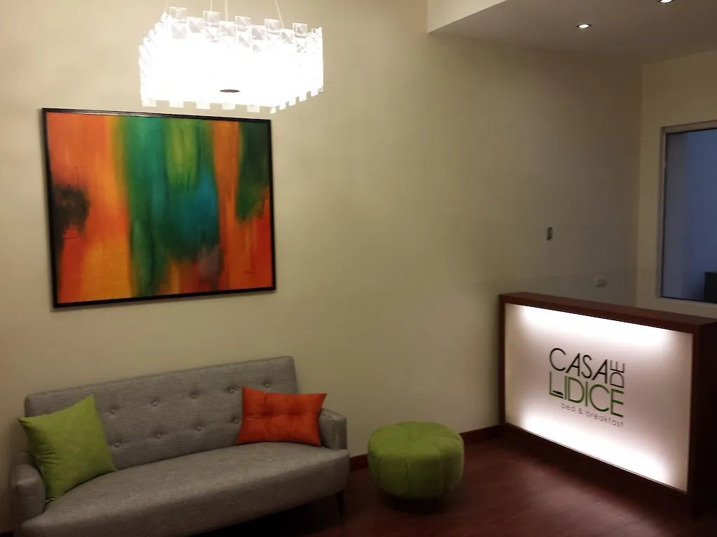 Bed & Breakfast Hostal Casa De Lidice Cuenca